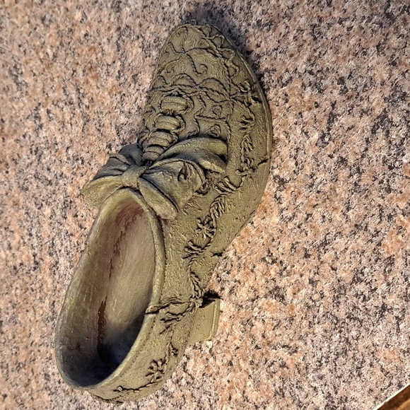 VICTORIAN SHOE DECOR - Picture 2 of 4